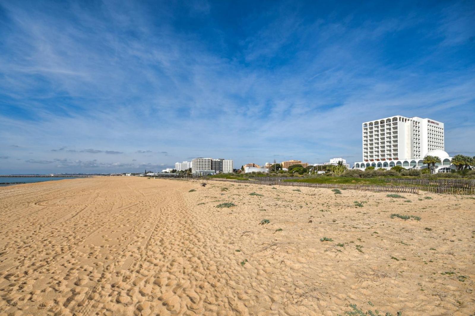 Vila Atlantida - Vilamoura-Quarteira Holiday Home - Beach At 250 Mts Ngoại thất bức ảnh